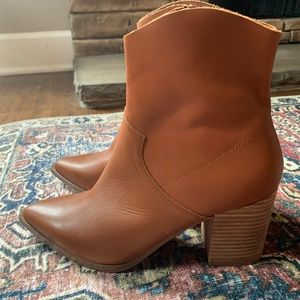 Steve Madden Cate Western Boots Booties Stacked Heel Size 10 New!